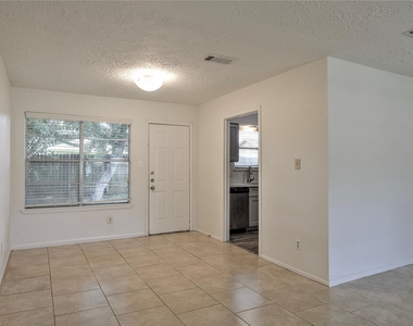 14119 Bella Drive - Photo Thumbnail 10