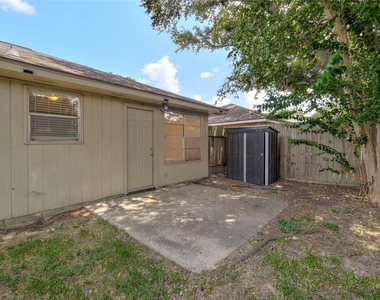 14119 Bella Drive - Photo Thumbnail 17