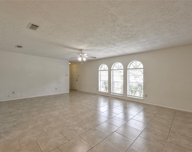14119 Bella Drive - Photo Thumbnail 7