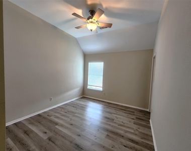 13007 Balsam Lake Court - Photo Thumbnail 20