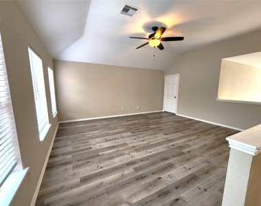 13007 Balsam Lake Court - Photo Thumbnail 16
