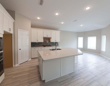 22138 Grand Mist Drive - Photo Thumbnail 10