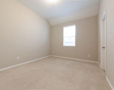 22138 Grand Mist Drive - Photo Thumbnail 29