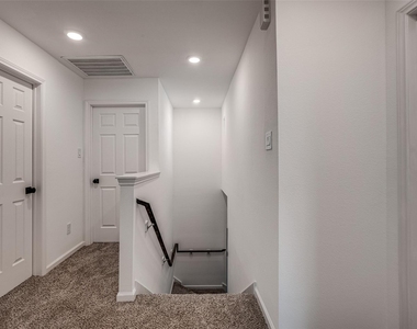 12721 Plummersville Street - Photo Thumbnail 12