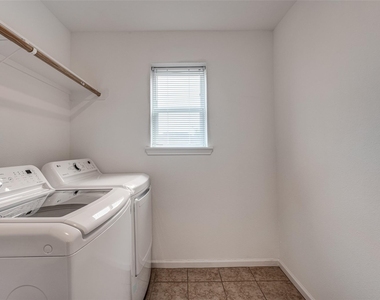 12721 Plummersville Street - Photo Thumbnail 22