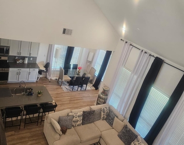 19027 Palizzi Ridge Lane - Photo Thumbnail 2
