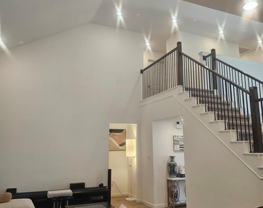 19027 Palizzi Ridge Lane - Photo Thumbnail 5