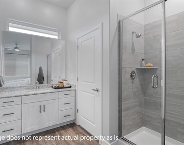 7216 Tall Tree Drive - Photo Thumbnail 16
