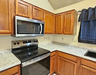 8731 Croteau Drive - Photo Thumbnail 11