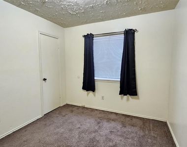 8731 Croteau Drive - Photo Thumbnail 18