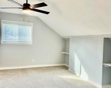10615 Piping Rock Lane - Photo Thumbnail 1