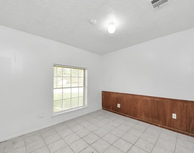 9131 Rentur Drive - Photo Thumbnail 3