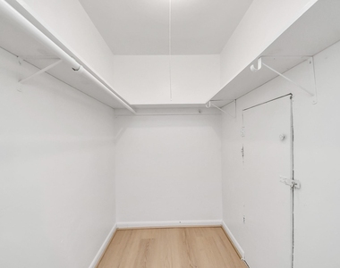 9131 Rentur Drive - Photo Thumbnail 14