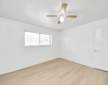 9131 Rentur Drive - Photo Thumbnail 21