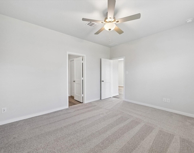 11605 Whirlaway Drive - Photo Thumbnail 10