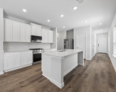 11605 Whirlaway Drive - Photo Thumbnail 8