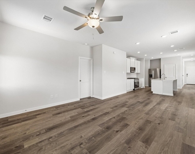 11605 Whirlaway Drive - Photo Thumbnail 4