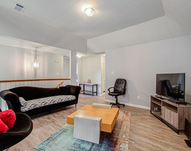 3043 W Hampton Drive - Photo Thumbnail 41