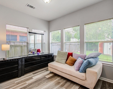 3043 W Hampton Drive - Photo Thumbnail 28