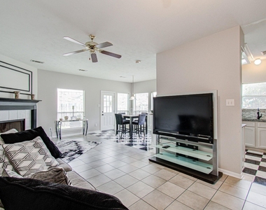 3043 W Hampton Drive - Photo Thumbnail 24