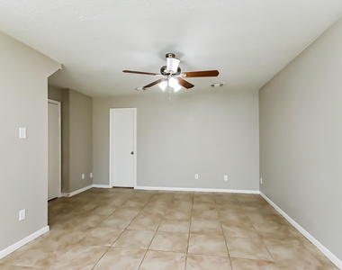 10015 Waving Fields Drive - Photo Thumbnail 8