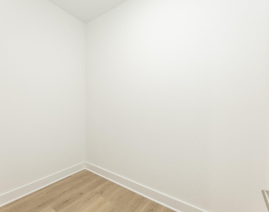 30723 Green Acres Court - Photo Thumbnail 21