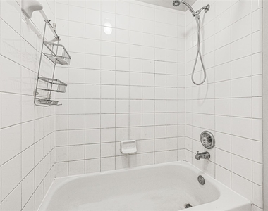 2311 Falcon Knoll Ln - Photo Thumbnail 23