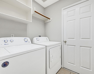 2311 Falcon Knoll Ln - Photo Thumbnail 15
