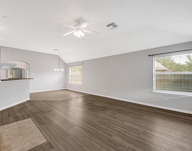 2311 Falcon Knoll Ln - Photo Thumbnail 9