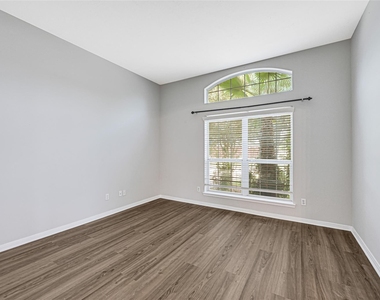 2311 Falcon Knoll Ln - Photo Thumbnail 4