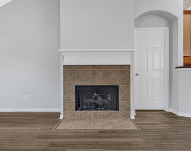 2311 Falcon Knoll Ln - Photo Thumbnail 10