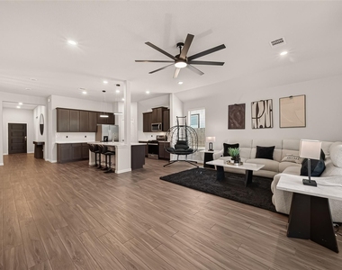 3013 Chestnut Lane - Photo Thumbnail 9