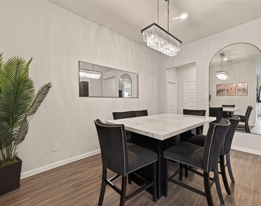 3013 Chestnut Lane - Photo Thumbnail 10