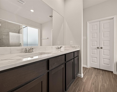 3013 Chestnut Lane - Photo Thumbnail 24
