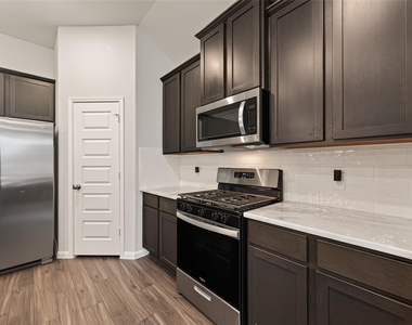 3013 Chestnut Lane - Photo Thumbnail 1