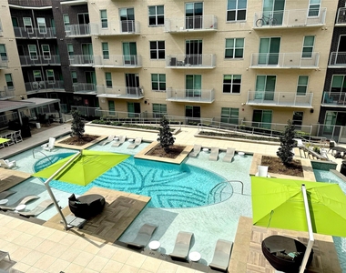 3120 Smith Street - Photo Thumbnail 14