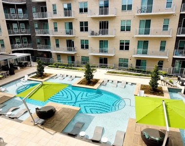 3120 Smith Street - Photo Thumbnail 7