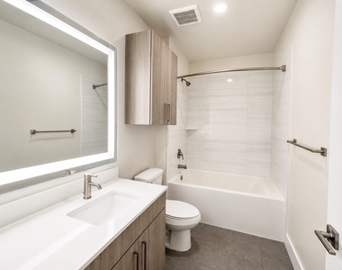 3120 Smith Street - Photo Thumbnail 6