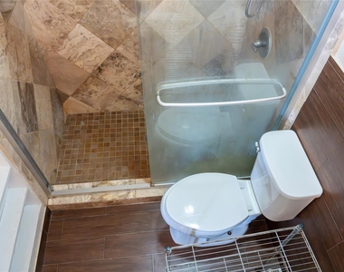 829 Wax Myrtle Lane - Photo Thumbnail 7