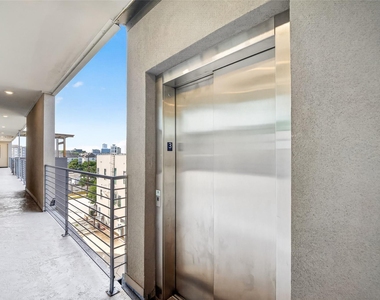 2401 Crawford Street - Photo Thumbnail 7