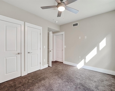 2401 Crawford Street - Photo Thumbnail 28