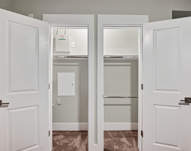 2401 Crawford Street - Photo Thumbnail 34