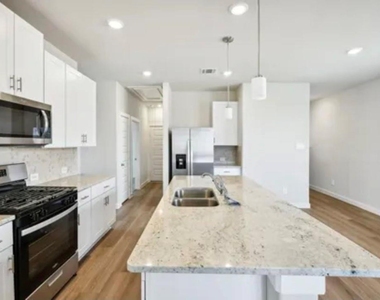 9450 Herons Preserve - Photo Thumbnail 12