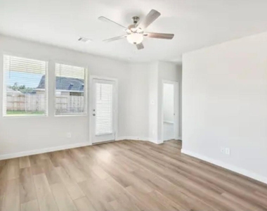 9450 Herons Preserve - Photo Thumbnail 5