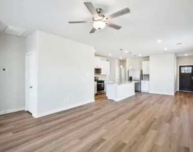 9450 Herons Preserve - Photo Thumbnail 4
