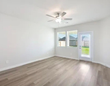 9450 Herons Preserve - Photo Thumbnail 15