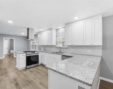 7815 12th Fairway Lane - Photo Thumbnail 1