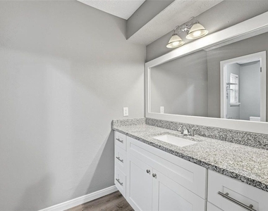 7815 12th Fairway Lane - Photo Thumbnail 23