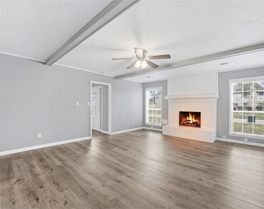 7815 12th Fairway Lane - Photo Thumbnail 15