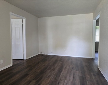 6415 Heath Street - Photo Thumbnail 6